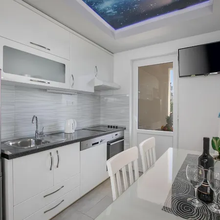 Pejic, A4 Blue, New! Appartement *